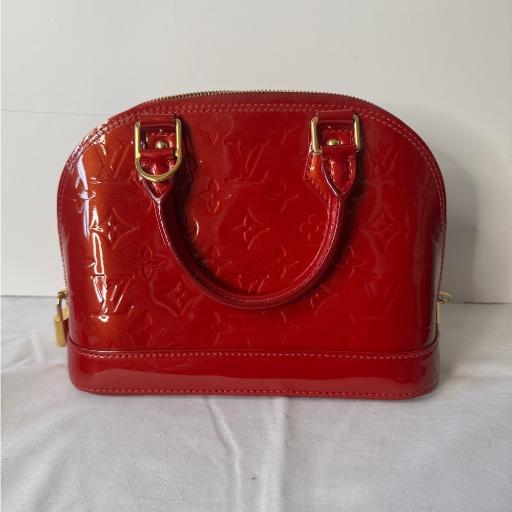 LOUIS VUITTON RED VERNIS ALMA BB - Picture 2 of 10